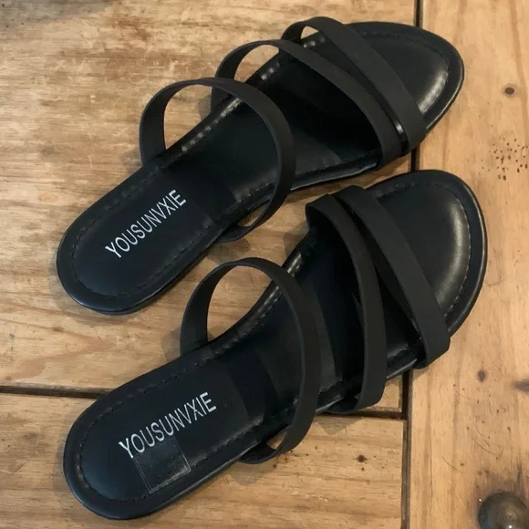 Black Women's Sandals - Picture 1 of 5